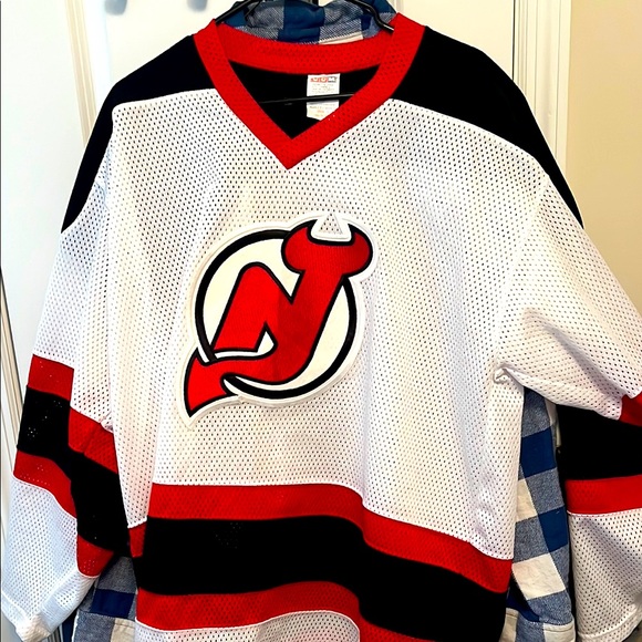 Vintage CCM NJ Devils Hockey Jersey! - Picture 1 of 3